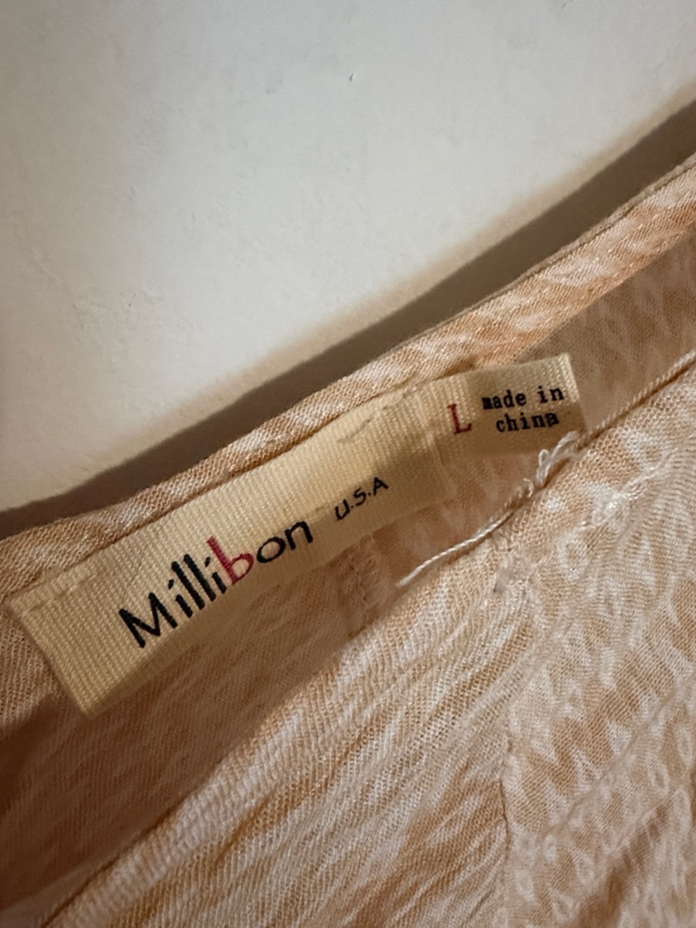 Millibon Blush V-Neck Textured Tunic - Picture 2 of 4